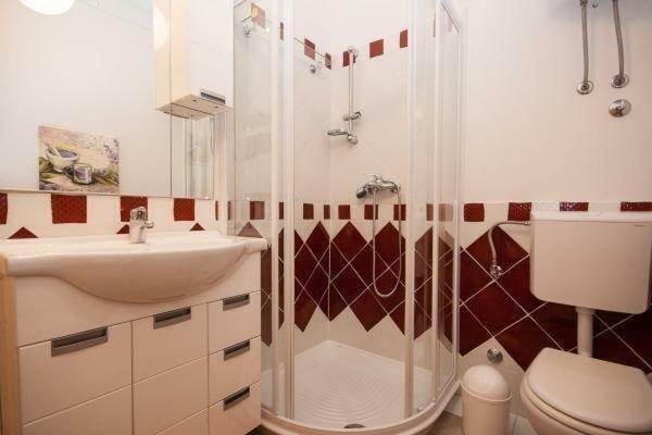 Apartments Mediteranea Baska  Exterior photo